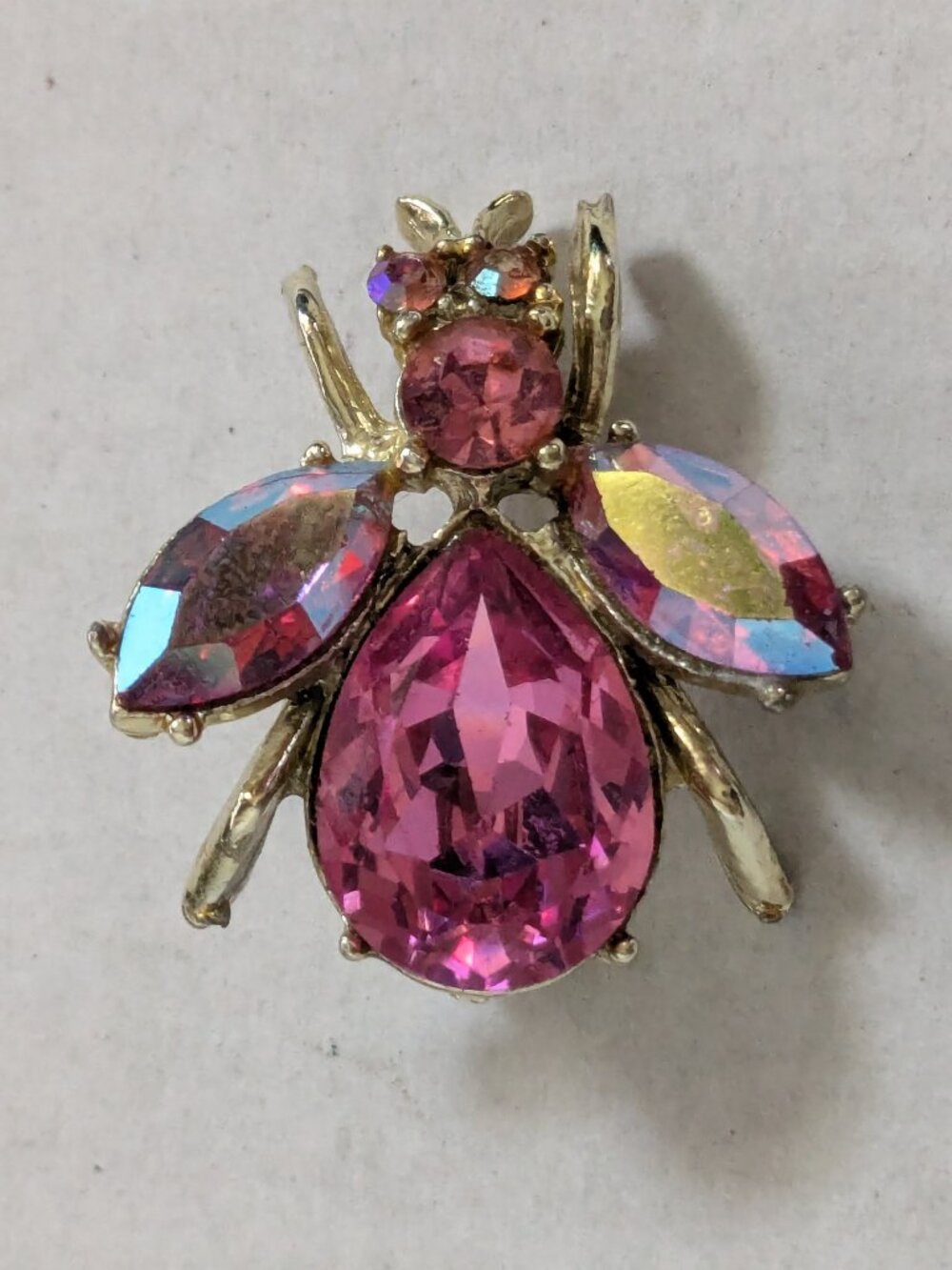 Vintage Stunning Pink Crystal Glass Gold Tone Bumble Bee Insect Brooch Pin